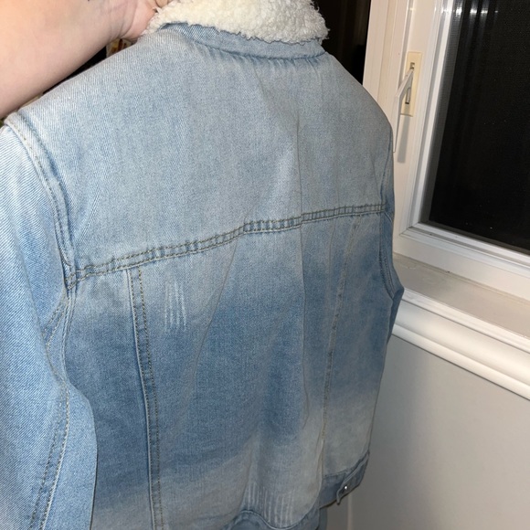 Sherpa Jean Jacket - Picture 3 of 3